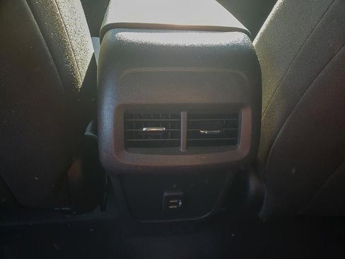 Used 2023 Chevrolet Equinox LS image 23