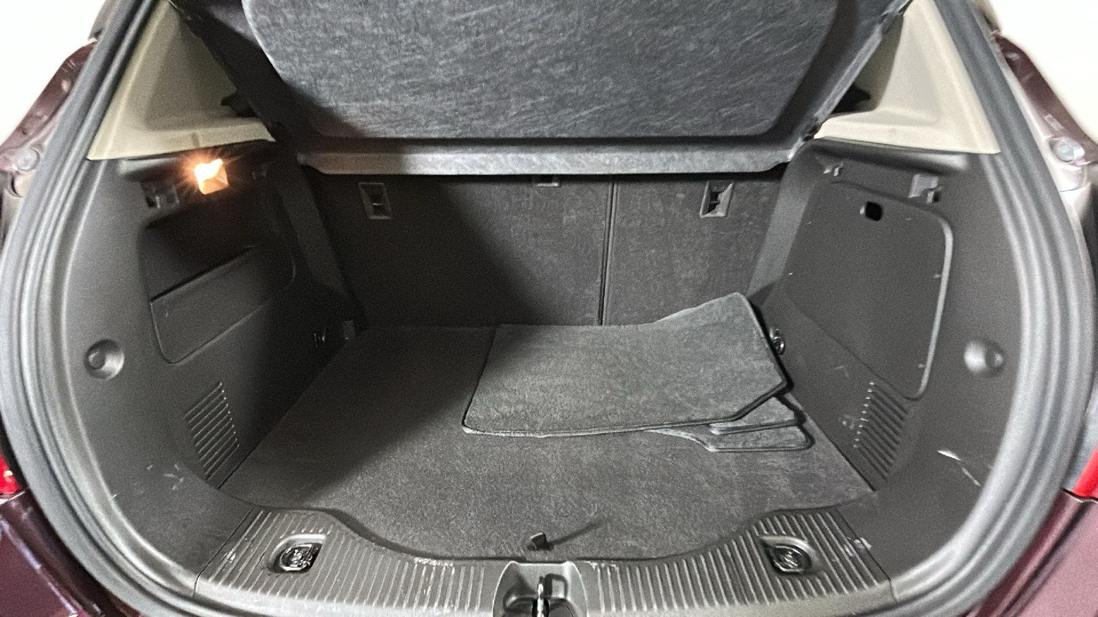 Used 2018 Buick Encore Preferred FWD image 33