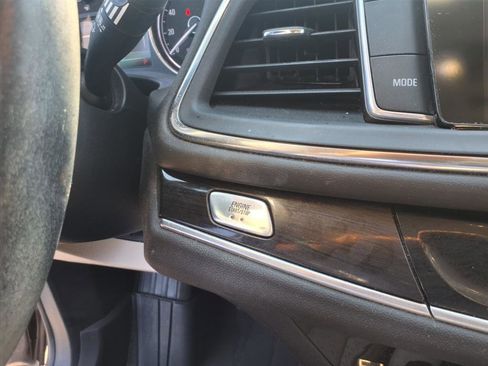 Used 2019 Buick Enclave Premium w/ Experience Buick Package image 14