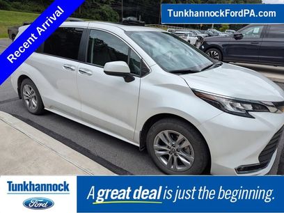 Used 2022 Toyota Sienna XLE w/ XLE Plus Package