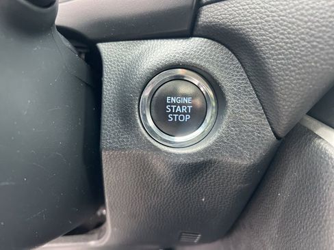 Used 2020 Toyota RAV4 XLE w/ Convenience Package image 61