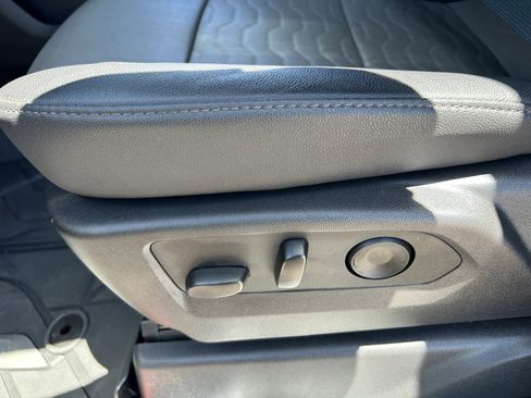 Certified 2025 Chevrolet Silverado 1500 ZR2 AWD/4WD image 28