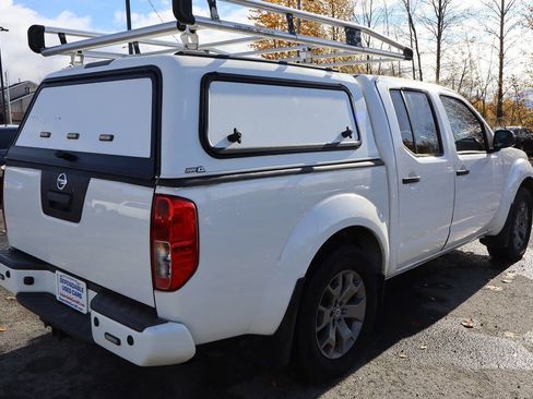 Used 2020 Nissan Frontier SV image 7