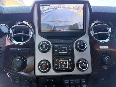 Used 2016 Ford F250 Platinum w/ Snow Plow Prep Package AWD/4WD image 29