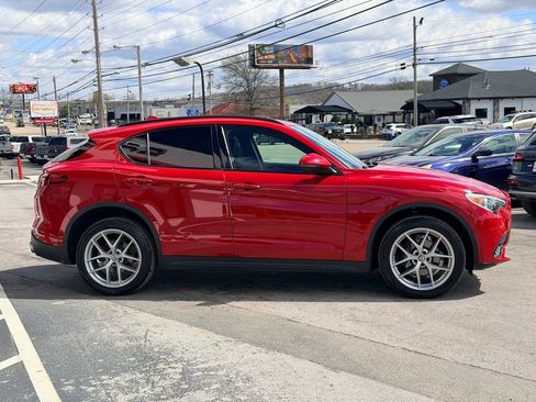 Used 2018 Alfa Romeo Stelvio Ti Sport image 7