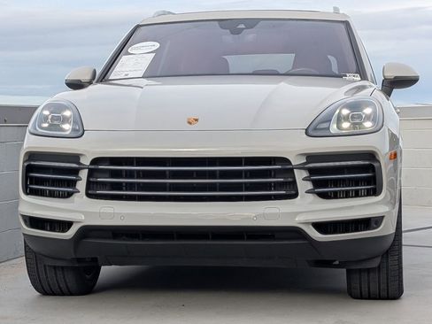 Used 2022 Porsche Cayenne E-Hybrid image 8