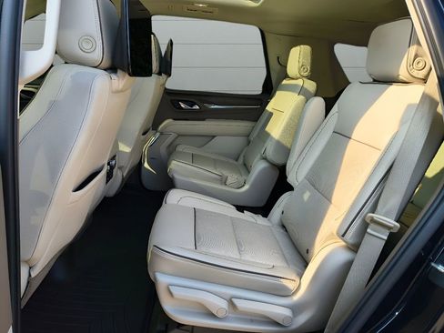 Used 2021 GMC Yukon Denali w/ Denali Ultimate Package image 35