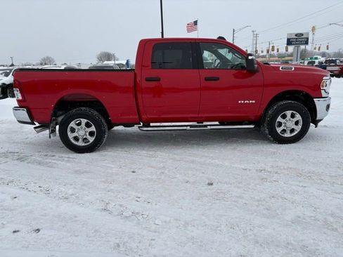 Used 2024 RAM 2500 Big Horn w/ Bed Utility Group image 8