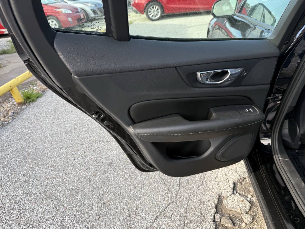 Used 2019 Volvo S60 T5 Momentum w/ Premium Package FWD image 18