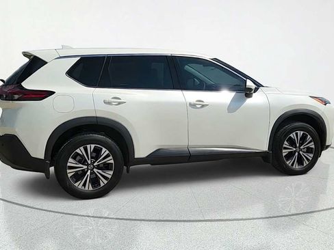 Used 2021 Nissan Rogue SV FWD image 8