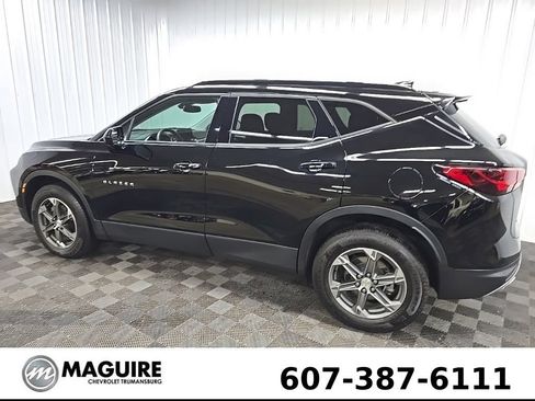 Used 2023 Chevrolet Blazer LT w/ Convenience Package AWD/4WD image 4