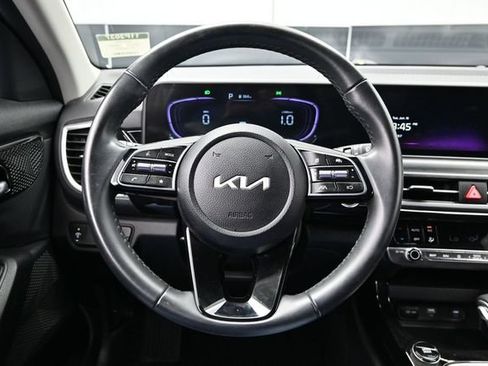 Used 2025 Kia Seltos S FWD image 24