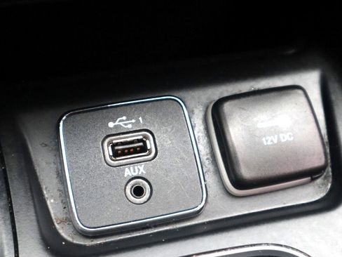 Used 2019 Jeep Cherokee Trailhawk image 78