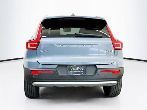 Used 2023 Volvo XC40 B5 Plus w/ Protection Package Premier image 7