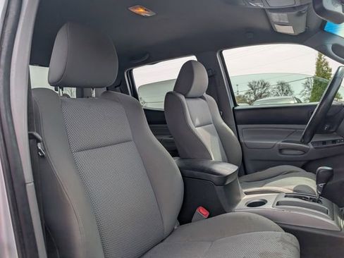 Used 2012 Toyota Tacoma 4x4 Double Cab w/ TRD Sport Pkg image 22