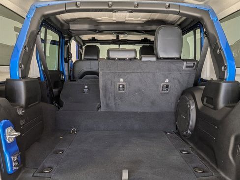 Used 2022 Jeep Wrangler Unlimited Sahara w/ Cold Weather Group image 24