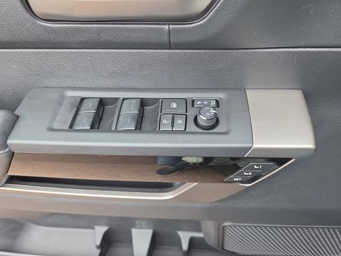 Used 2024 Toyota Tundra Limited image 30