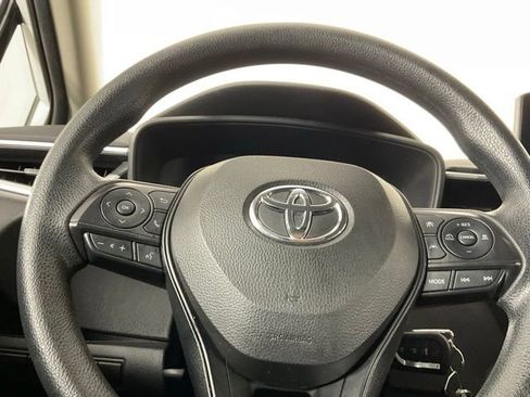 Used 2023 Toyota Corolla LE FWD image 20