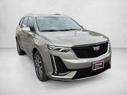 Used 2023 Cadillac XT6 Sport AWD/4WD image 3