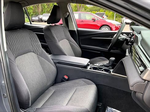 Certified 2025 Toyota Camry LE FWD image 8