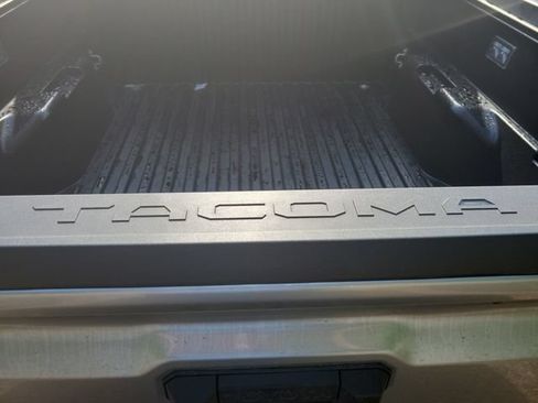 Used 2026 Toyota Tacoma SR5 RWD image 7