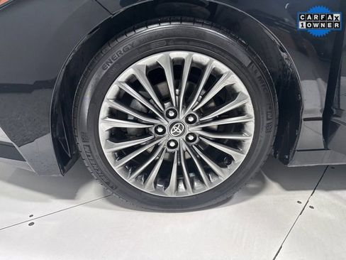 Used 2022 Toyota Avalon Limited w/ Advanced Safety Package image 7