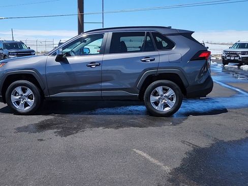 Used 2025 Toyota RAV4 XLE AWD/4WD image 2