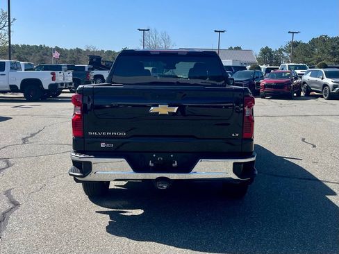 Used 2023 Chevrolet Silverado 1500 LT AWD/4WD image 4