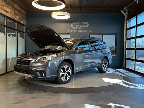 Used 2020 Subaru Outback Limited w/ Popular Package #2 AWD/4WD image 24
