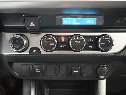 Used 2021 Toyota Tacoma SR5 image 32