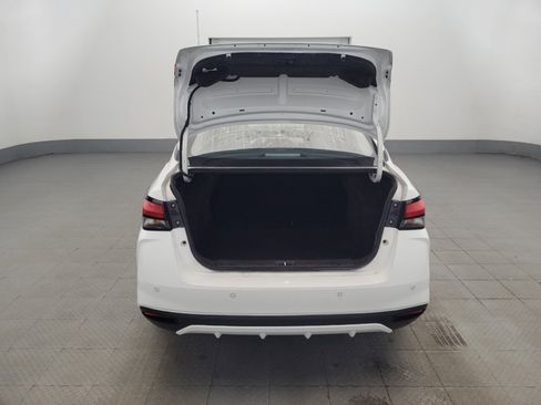 Used 2021 Nissan Versa SV FWD image 29