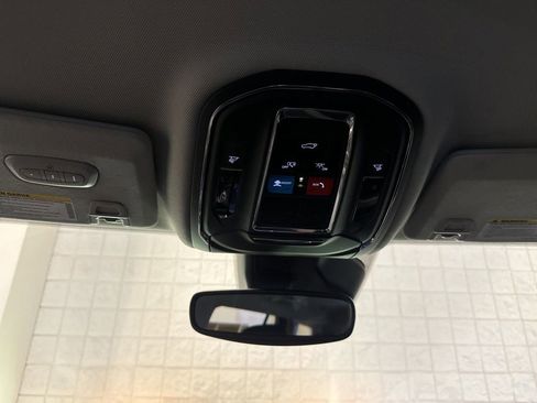 Used 2023 Jeep Grand Cherokee L Limited AWD/4WD image 31