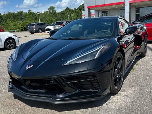 Used 2021 Chevrolet Corvette Stingray Premium Cpe w/ Z51 Performance Package RWD image 1