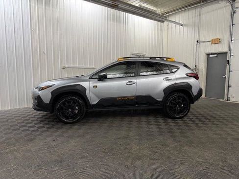 Used 2025 Subaru Crosstrek 2.5i Wilderness image 2