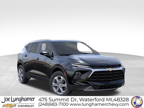 New 2026 Chevrolet Blazer LT w/ Convenience Package FWD image 28