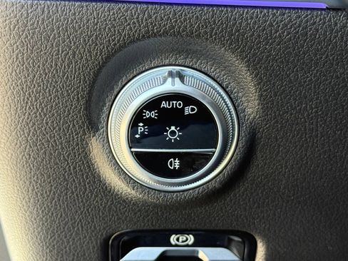 Used 2023 Mercedes-Benz C 300 Sedan image 29