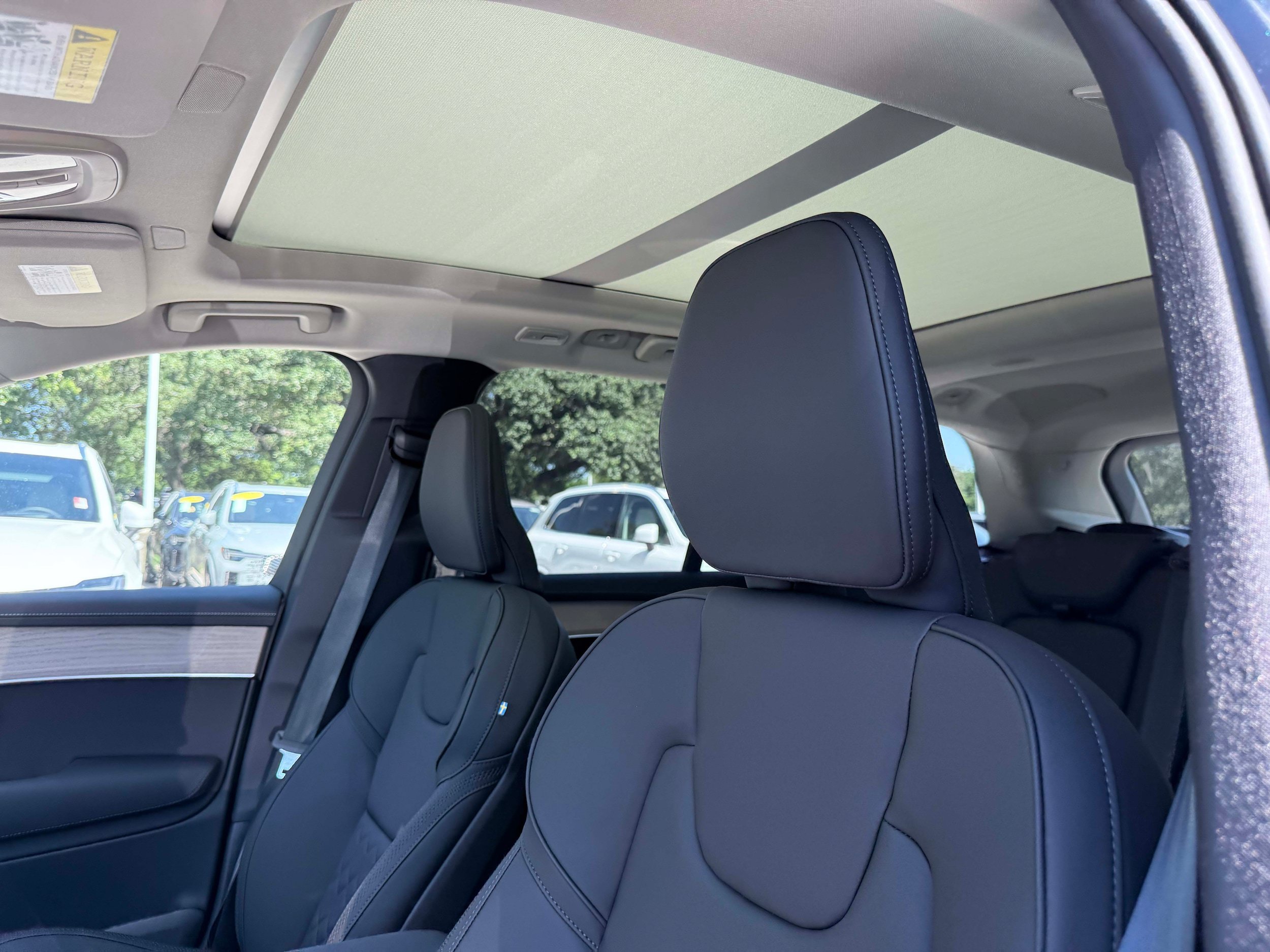 New 2026 Volvo XC90 T8 Plus AWD/4WD image 14