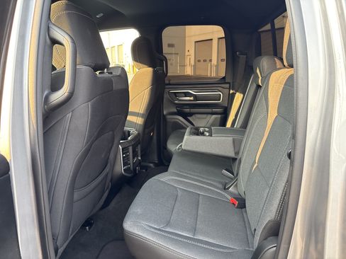 Used 2021 RAM 1500 Big Horn AWD/4WD image 33