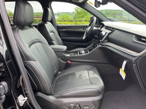 New 2026 Jeep Grand Cherokee L Limited AWD/4WD image 27