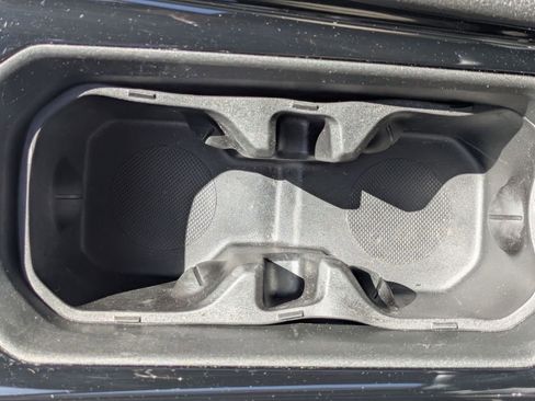 Used 2025 Jeep Compass Limited image 18