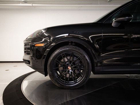 New 2026 Porsche Cayenne AWD/4WD image 11