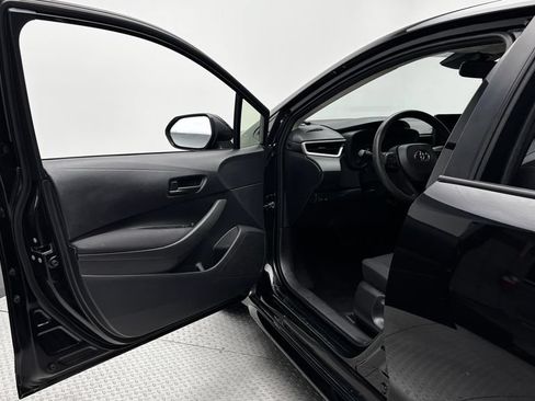 Used 2024 Toyota Corolla LE w/ LE Convenience Package FWD image 15