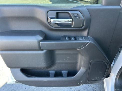 Used 2024 Chevrolet Silverado 2500 Custom w/ Custom Convenience Package image 14