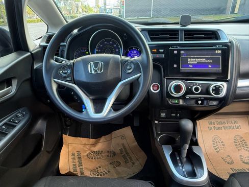 Used 2016 Honda Fit EX image 26