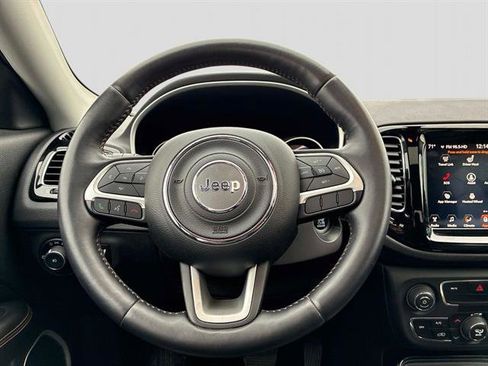 Used 2017 Jeep Compass Limited w/ Navigation Group image 17