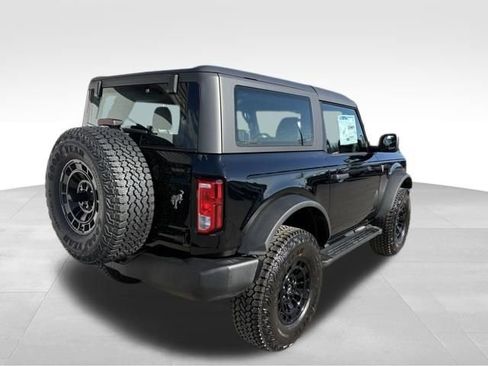 New 2026 Ford Bronco 2-Door w/ Sasquatch Package AWD/4WD image 3