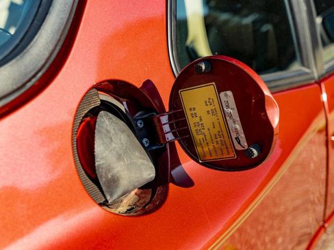 Used 1986 Porsche 944 Turbo image 38