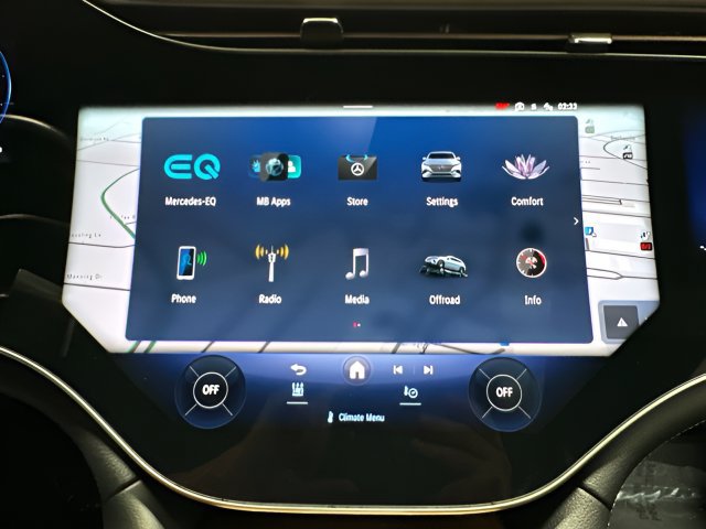 Certified 2023 Mercedes-Benz EQS 580 4MATIC SUV image 22