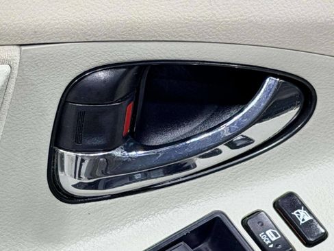 Used 2007 Toyota Camry LE image 11