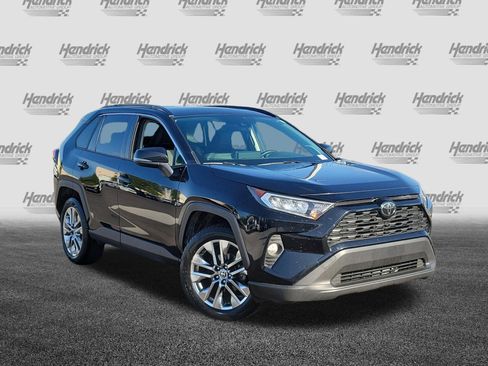 Used 2020 Toyota RAV4 XLE Premium AWD/4WD image 2